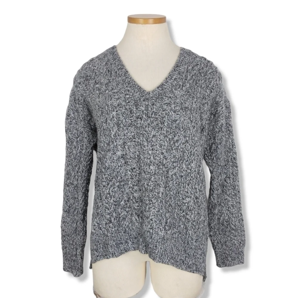 Vince V-Neck Chunky Knit Sweater in Heathered Grey Size XS - Picture 2 of 9